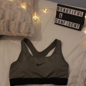 Nike Pro Sports Bra